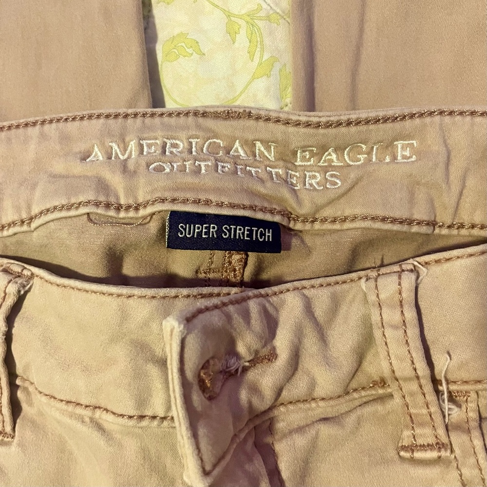 America  Eagle Women’s Super Stretch Jeggings, SO SOFT Size 12R. EUC No stains